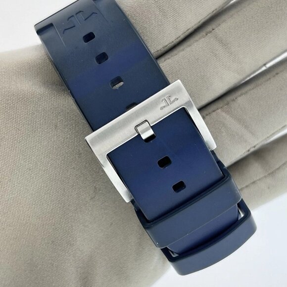 Jaeger-LeCoultre Master Titanium Black Dial 44mm Automatic Mens Watch W186T670 - Picture 5 of 8